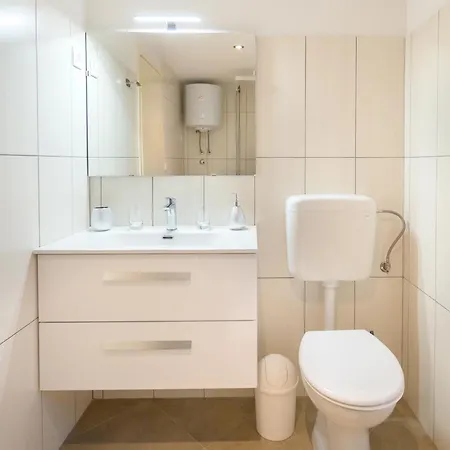 Franco Porec Oasis Apartment Jehnici